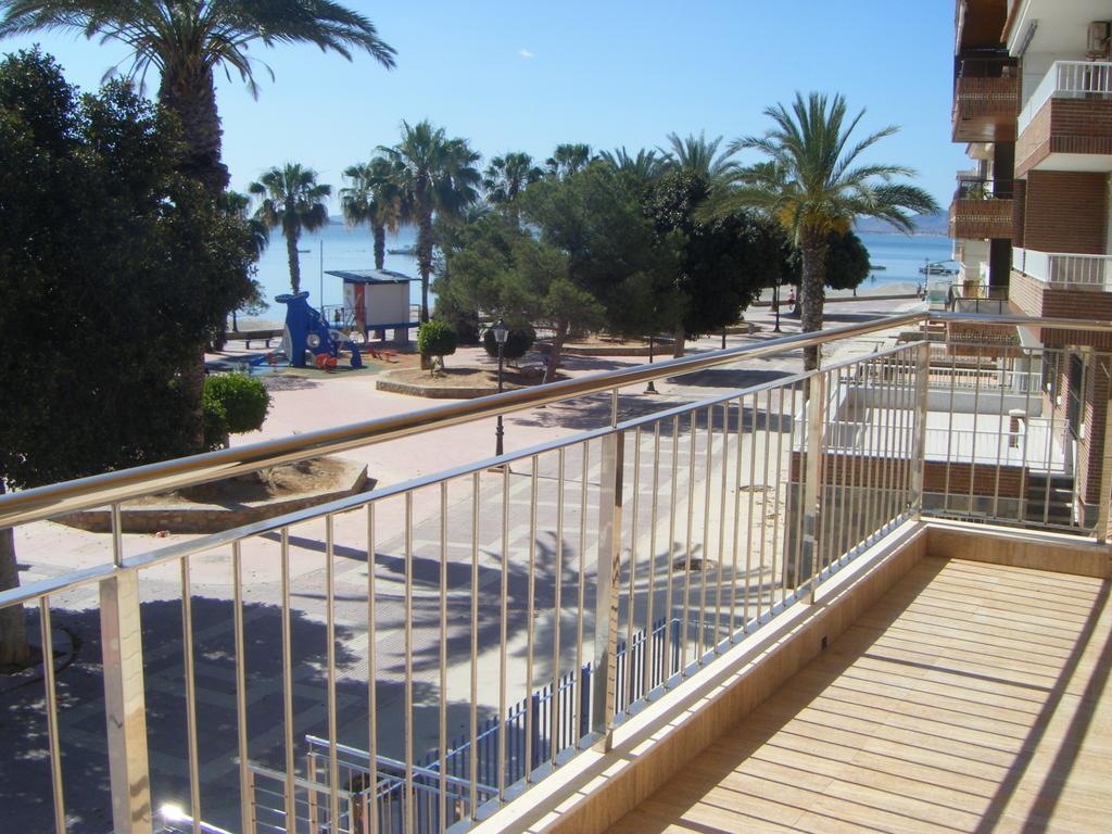 Apartamentos Espejo Los Alcázares Exteriör bild